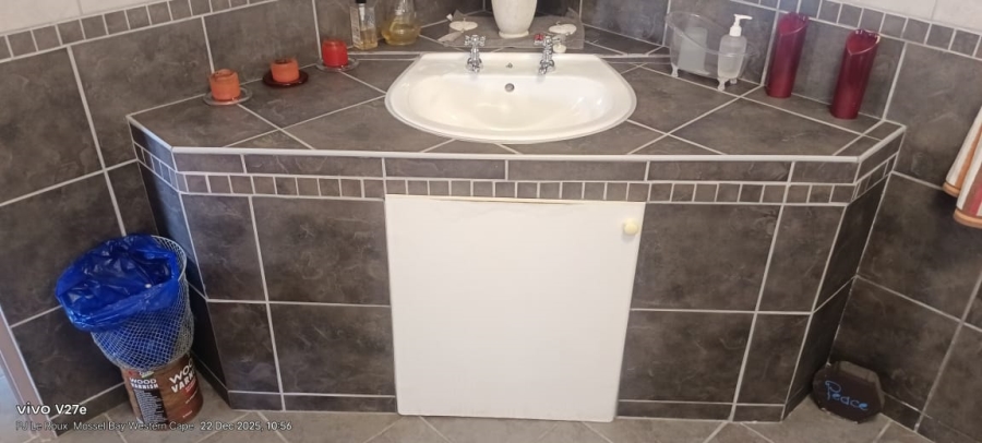 3 Bedroom Property for Sale in Hartenbos Heuwels Western Cape